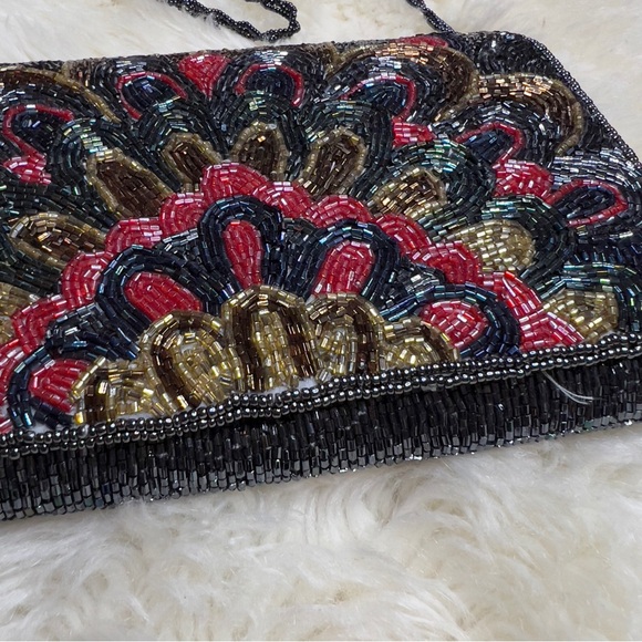 Vintage art deco style sparkling beaded formal purse/clutch - Picture 11 of 16